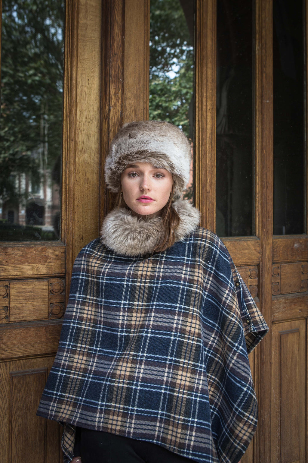 Cape Fanny en fausse fourrure très douce