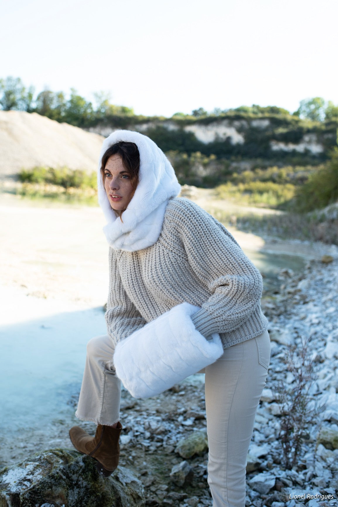 Capuche Bianca en fausse fourrure