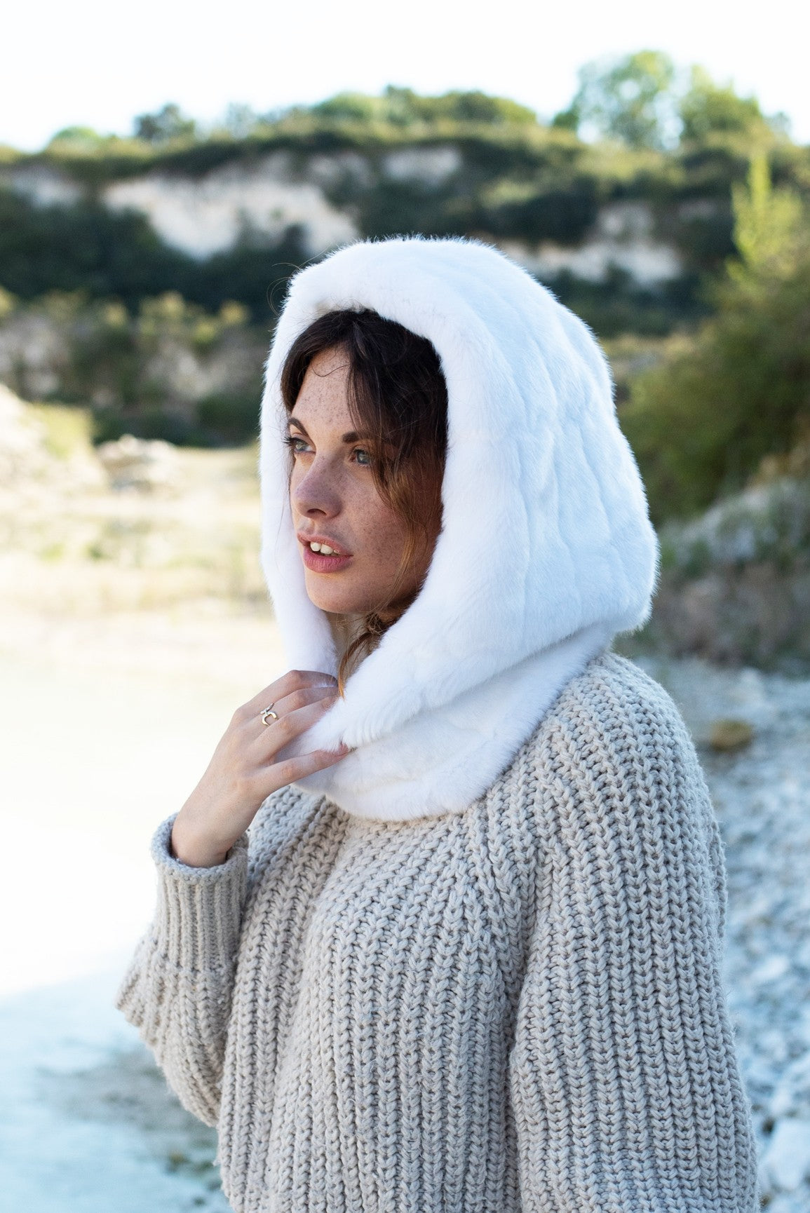 Capuche Bianca en fausse fourrure
