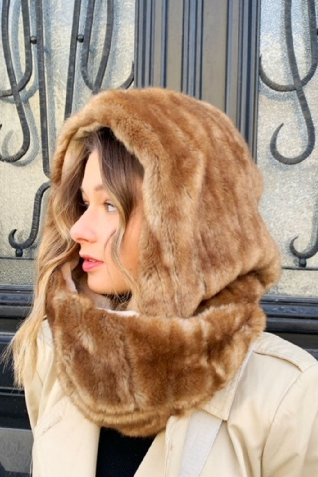 Capuche Masha en fausse fourrure