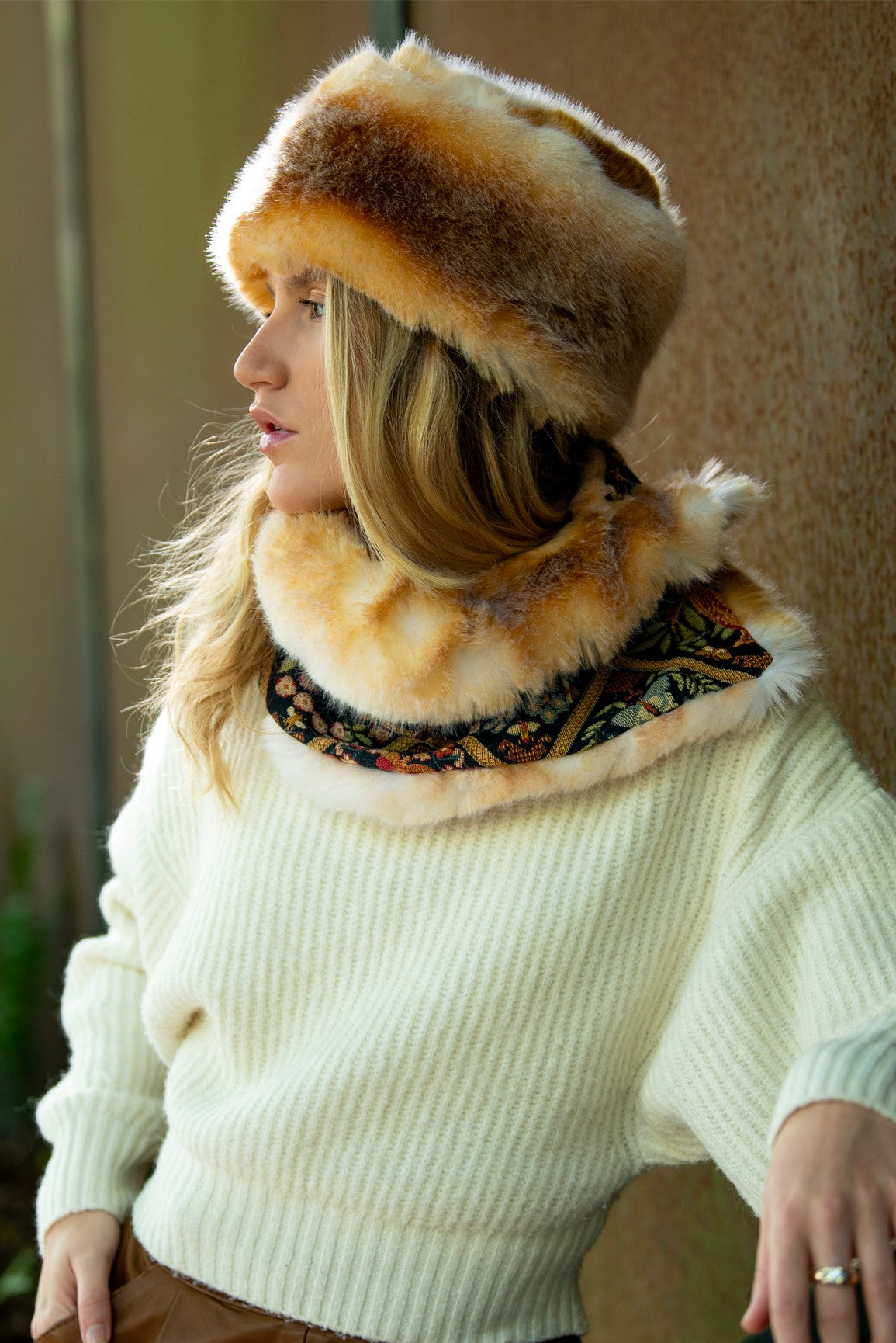 Chapka Sibylline en fausse fourrure