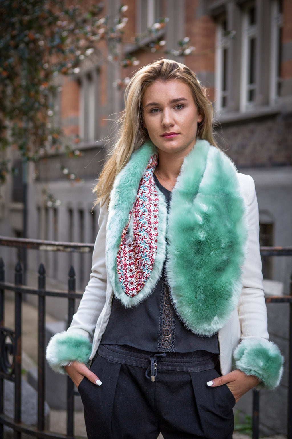 Écharpe Danielle en fausse fourrure de luxe