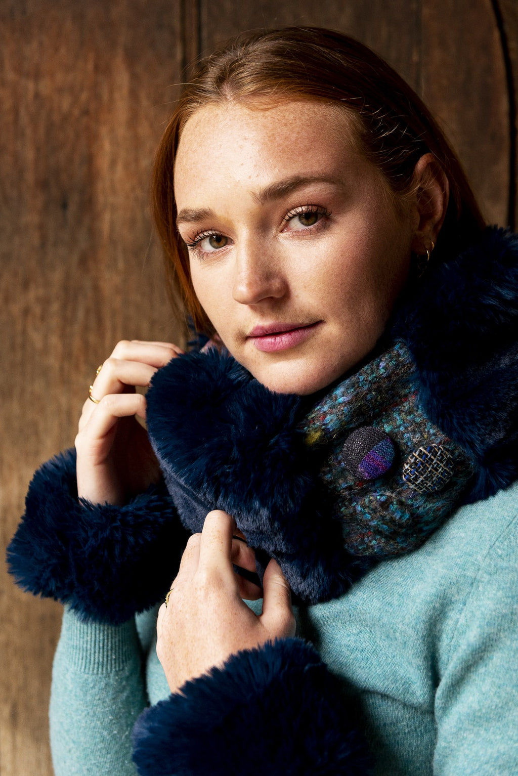 Manchettes Céline en fausse fourrure de haute qualité