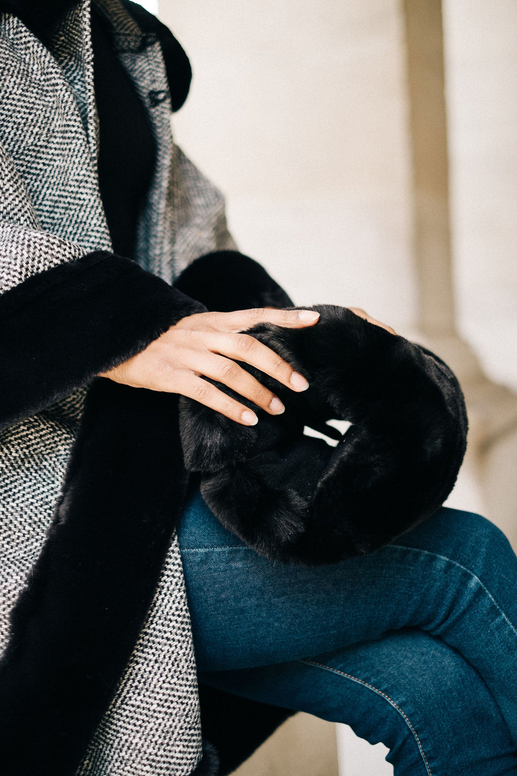 Manchon Yolande en fausse fourrure très douce