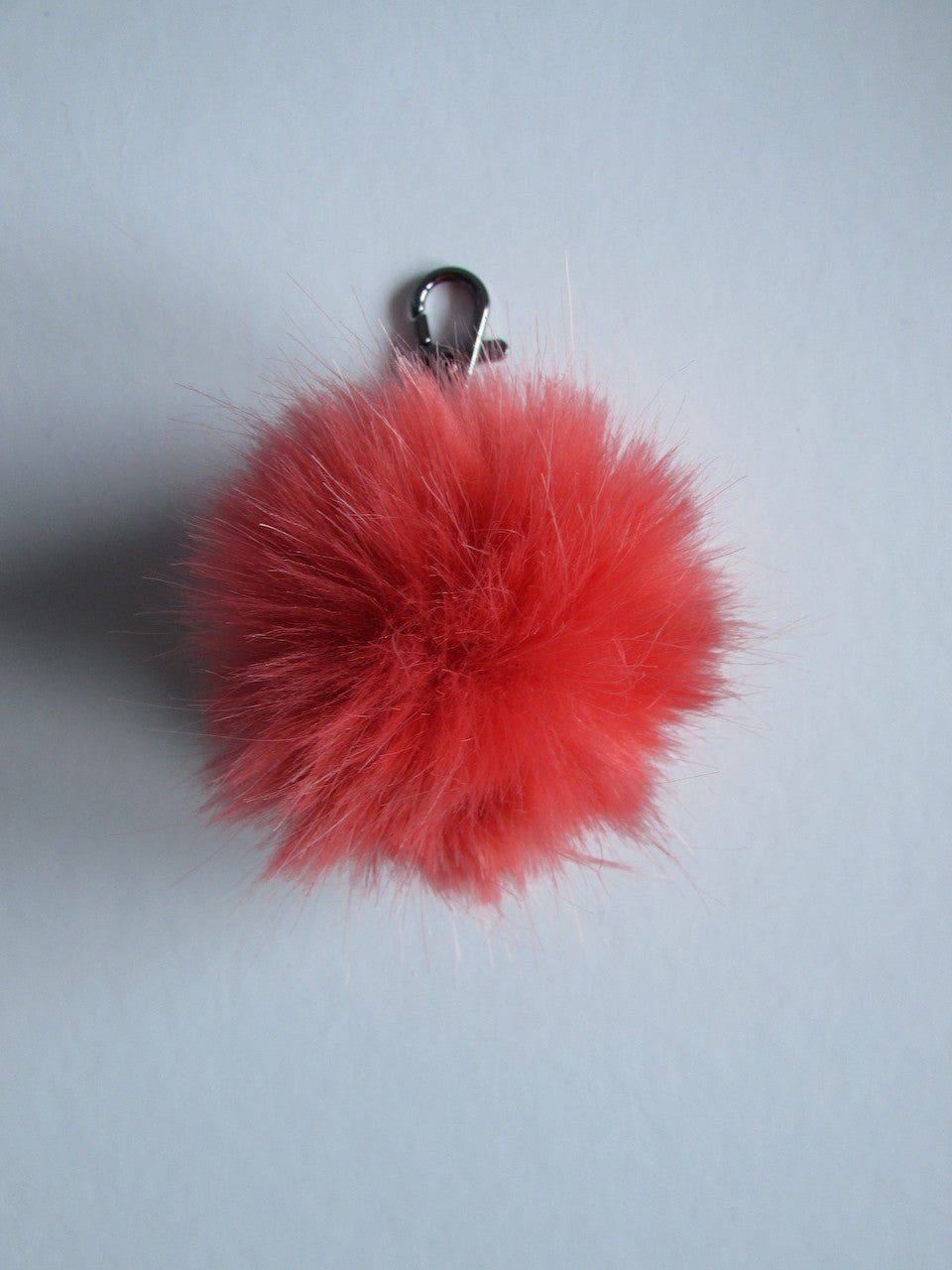 Porte-clé pompon Camille en fausse fourrure de haute qualité