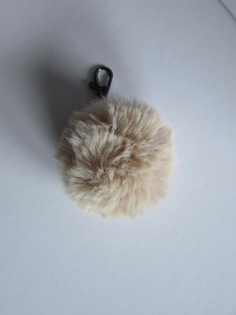 Porte-clé pompon Nathalie en fausse fourrure de luxe