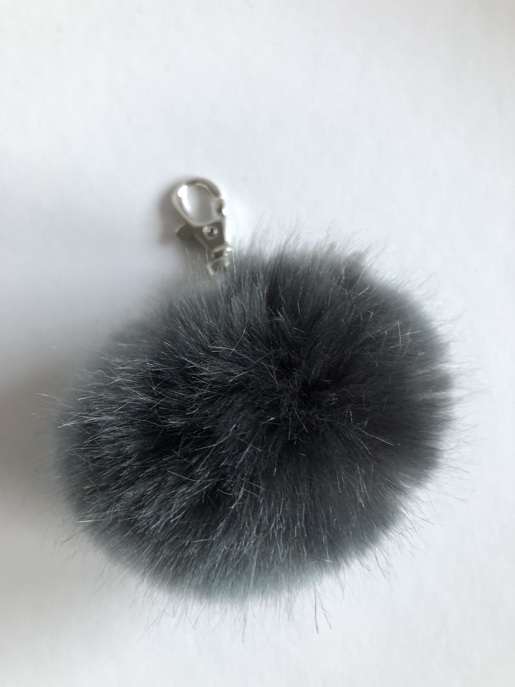 Porte clé pompon Bernadette en fausse fourrure très douce