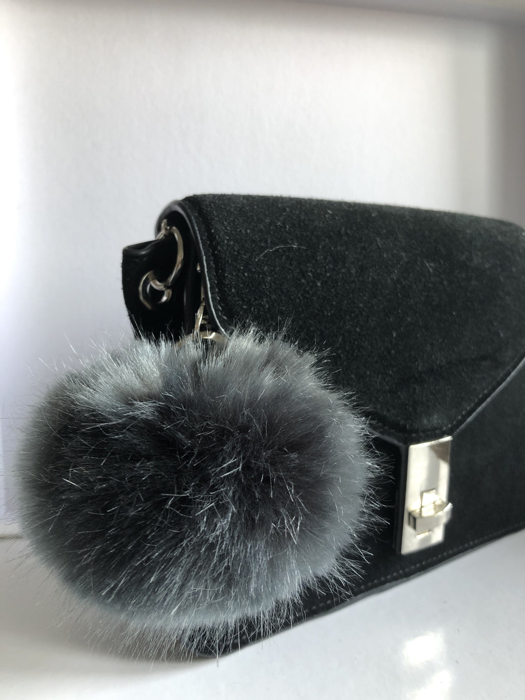 Porte clé pompon Bernadette en fausse fourrure très douce