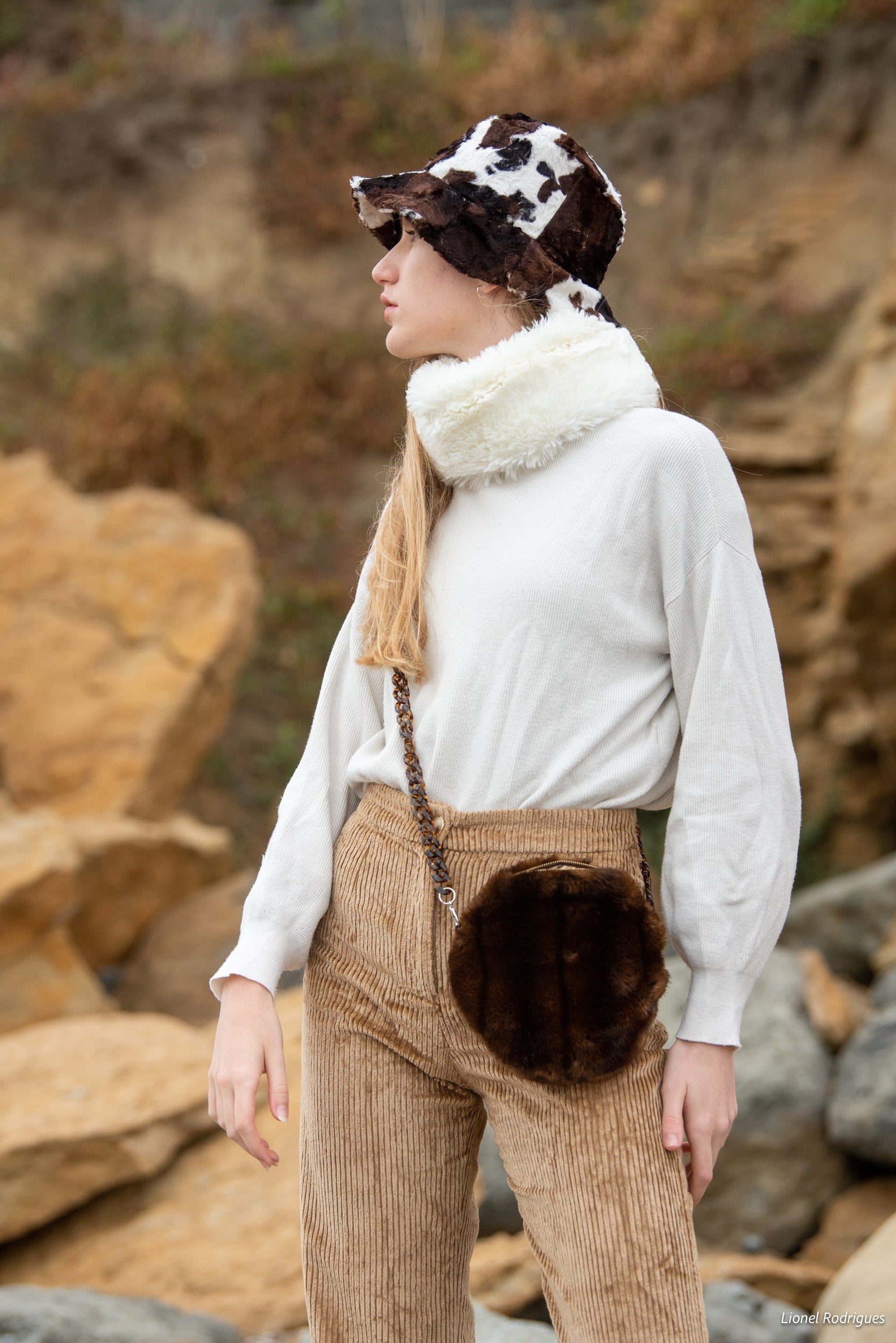 Sac rond Clara en fausse fourrure